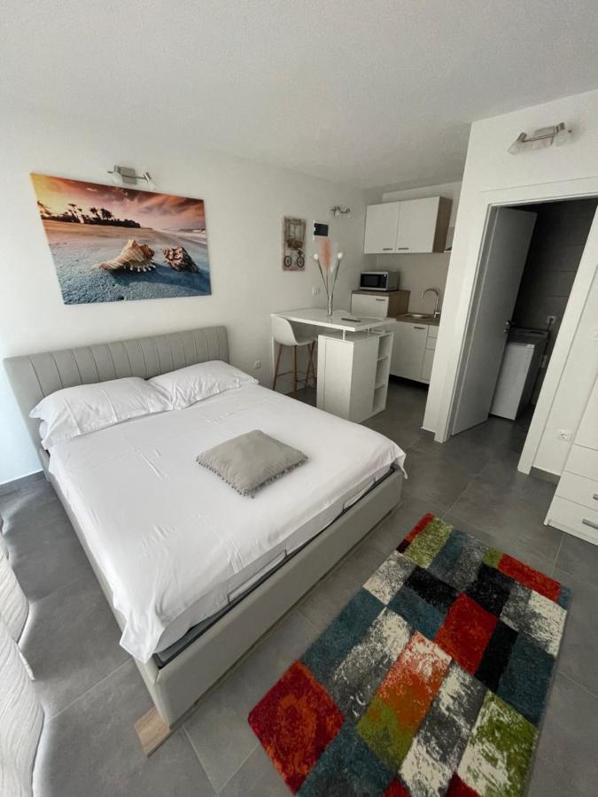 Villa Milena Sweet Apartment-With A Pool Trogir Buitenkant foto