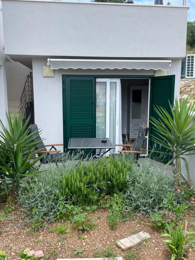 Villa Milena Sweet Apartment-With A Pool Trogir Buitenkant foto